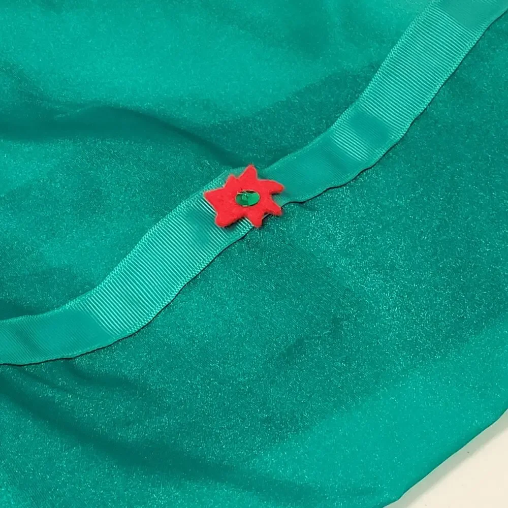 Green Holiday Waist Apron Christmas Half Apron Red Flower Trim Vintage Kitchen
